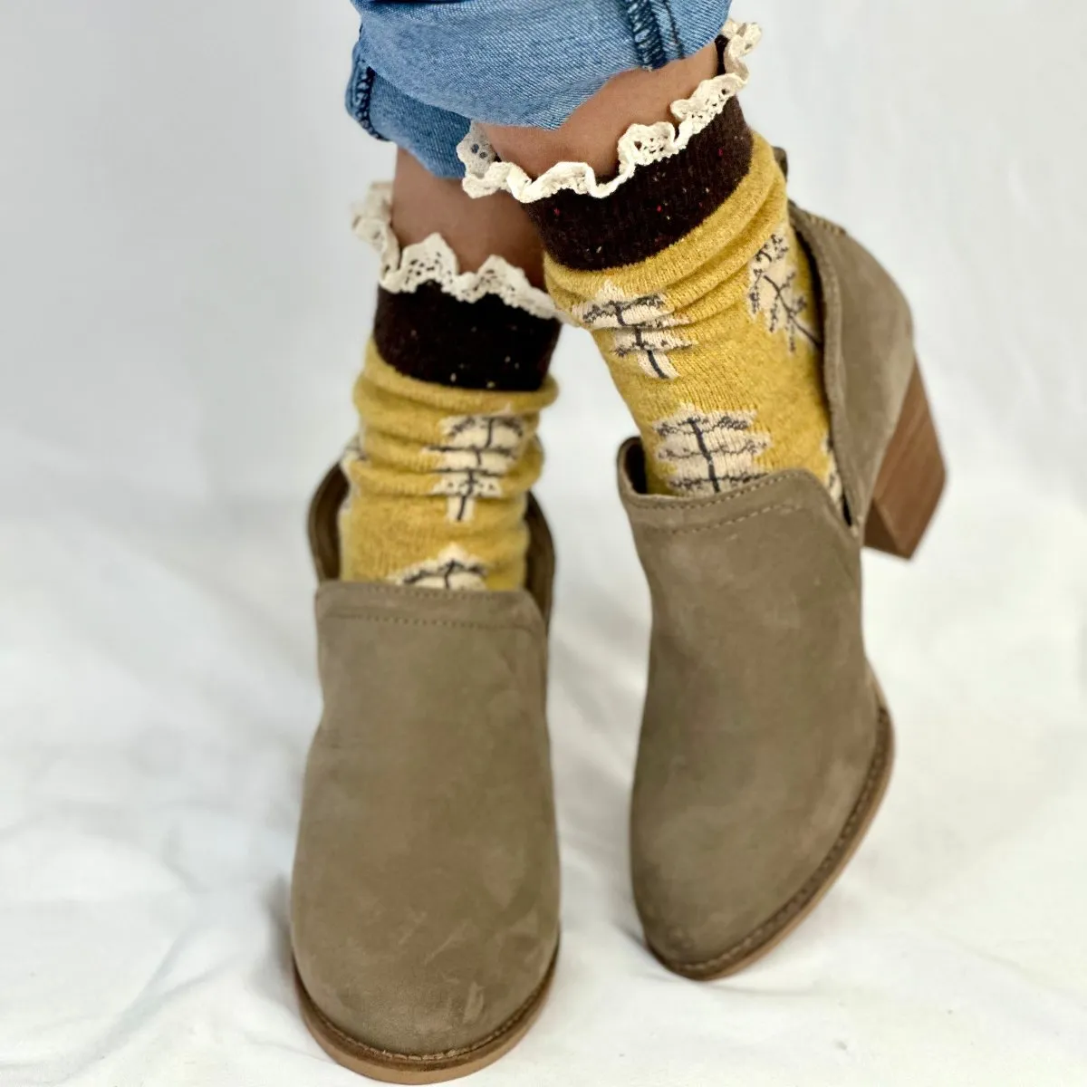 FALL LEAF lace topped socks -mustard