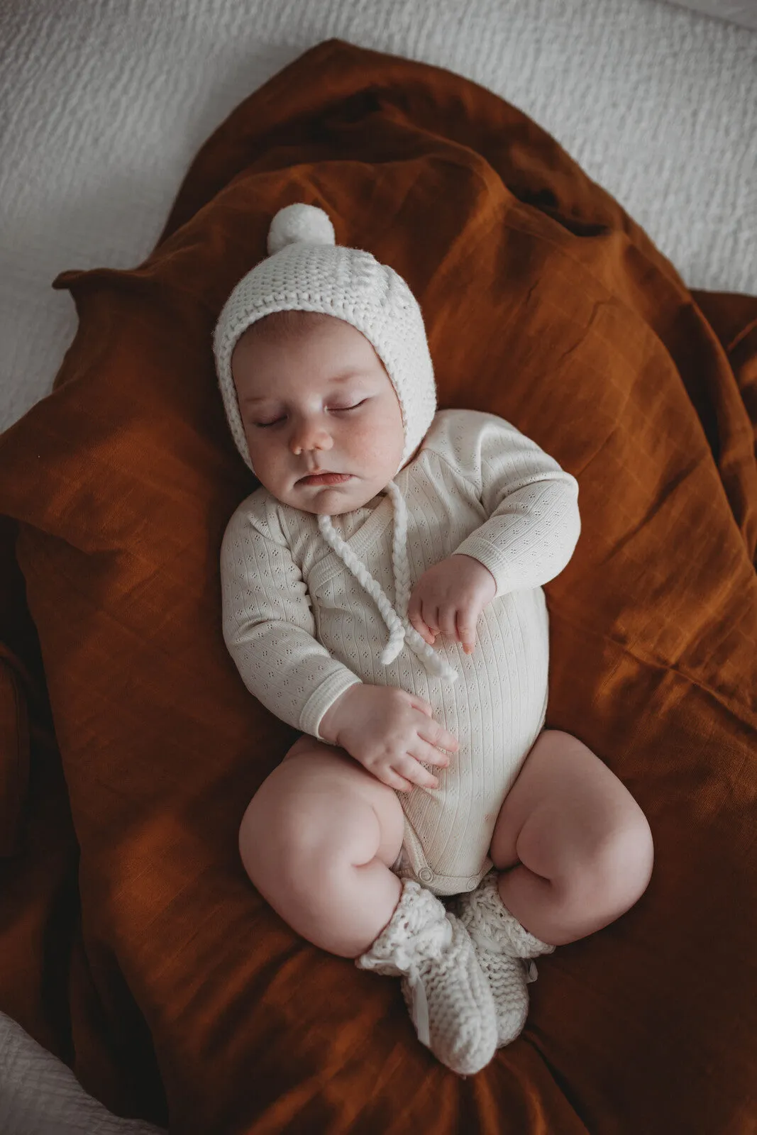 Snuggle Hunny - Merino Wool Bonnet & Booties - Ivory